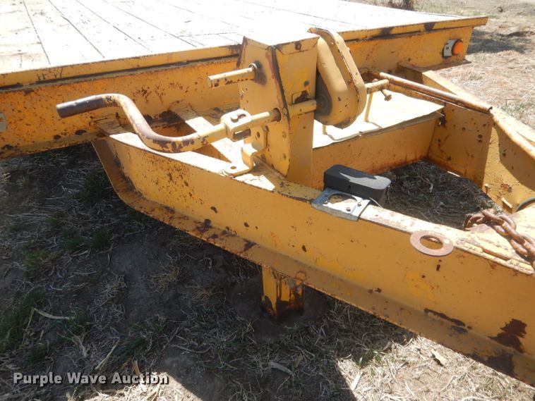 image for item DJ1300 L & L  equipment trailer