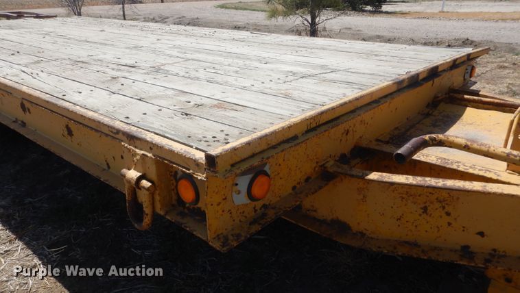 image for item DJ1300 L & L  equipment trailer