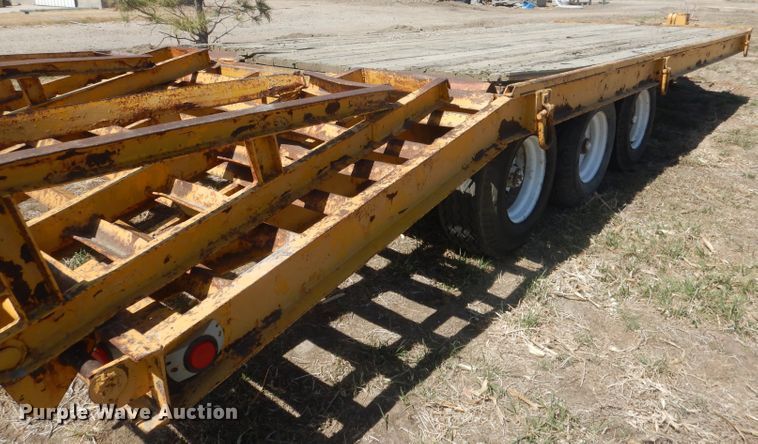 image for item DJ1300 L & L  equipment trailer