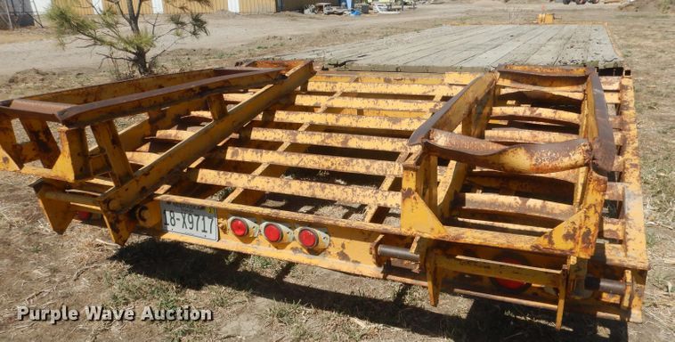 image for item DJ1300 L & L  equipment trailer