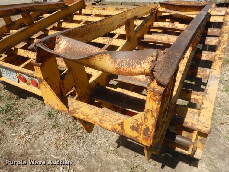 image for item DJ1300 L & L  equipment trailer