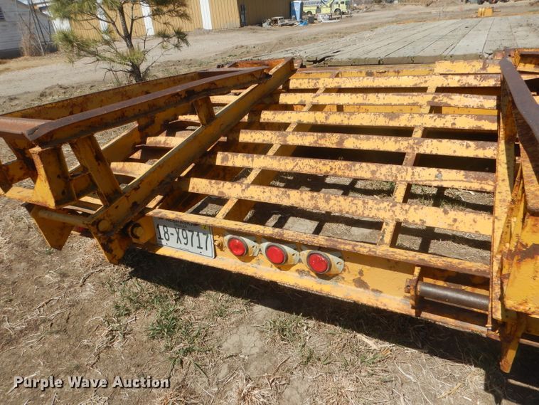 image for item DJ1300 L & L  equipment trailer