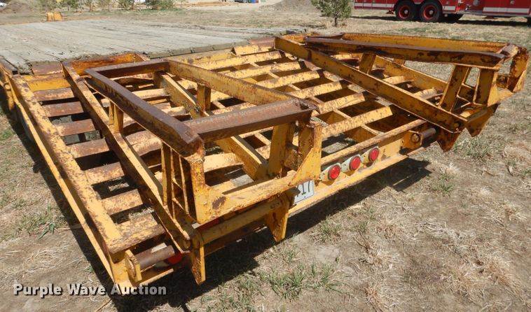 image for item DJ1300 L & L  equipment trailer