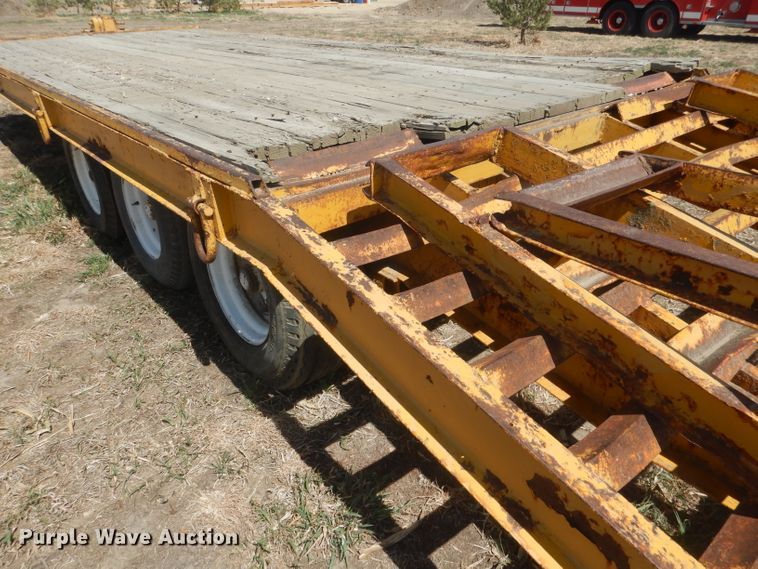 image for item DJ1300 L & L  equipment trailer