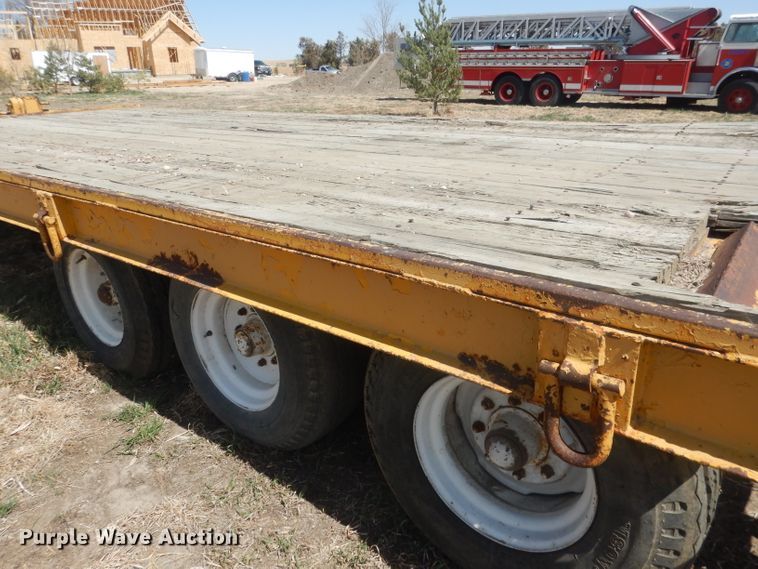 image for item DJ1300 L & L  equipment trailer