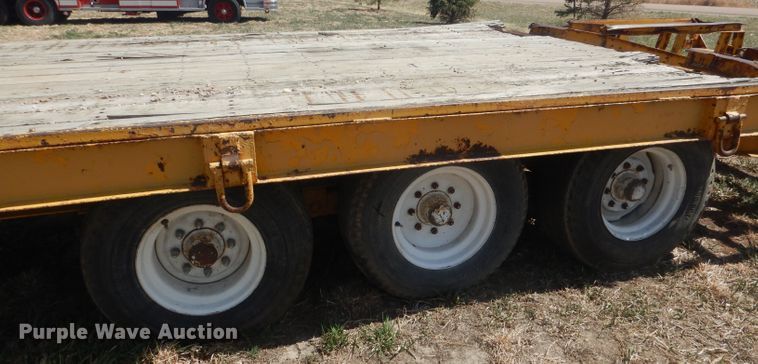 image for item DJ1300 L & L  equipment trailer