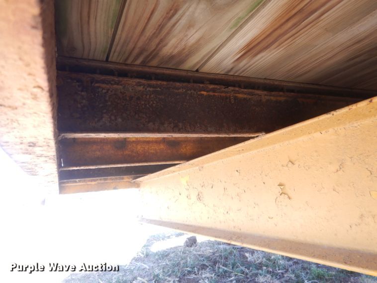 image for item DJ1300 L & L  equipment trailer