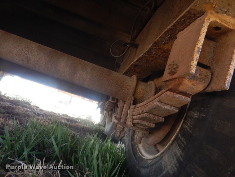 image for item DJ1300 L & L  equipment trailer