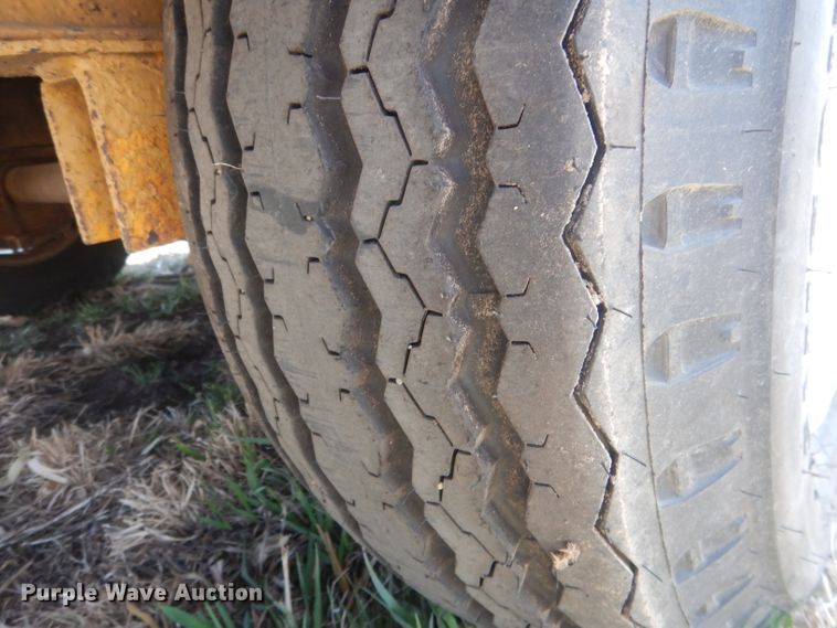 image for item DJ1300 L & L  equipment trailer