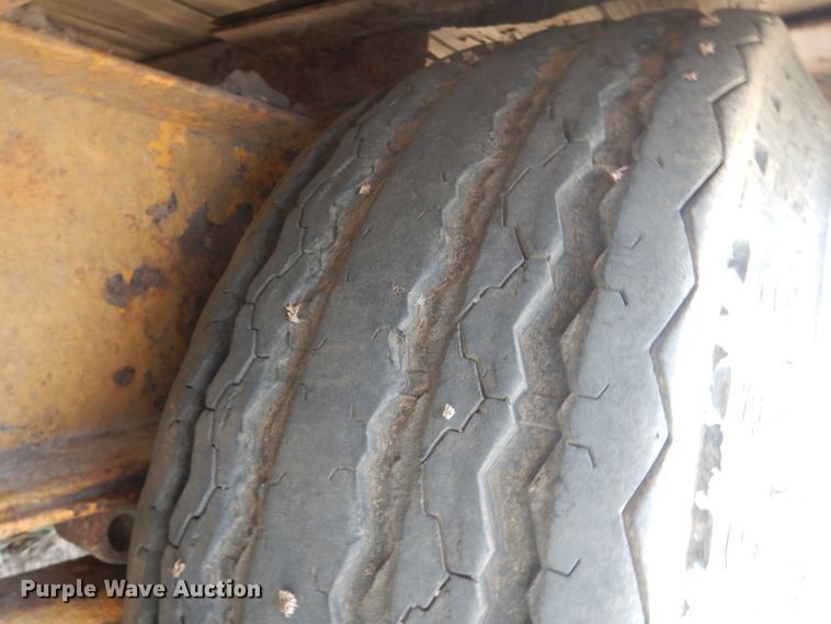 image for item DJ1300 L & L  equipment trailer