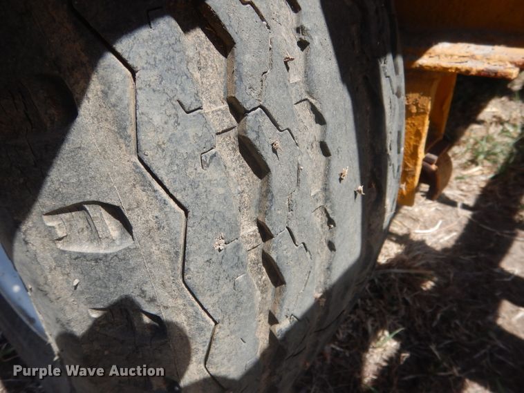 image for item DJ1300 L & L  equipment trailer