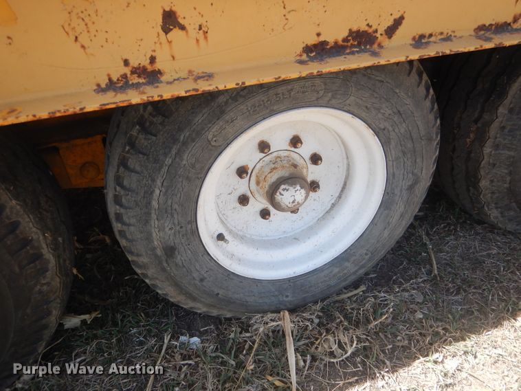 image for item DJ1300 L & L  equipment trailer