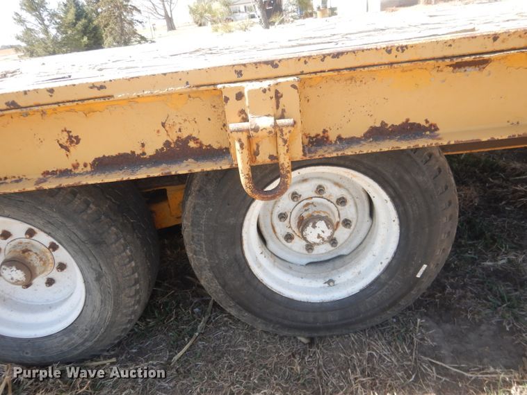 image for item DJ1300 L & L  equipment trailer