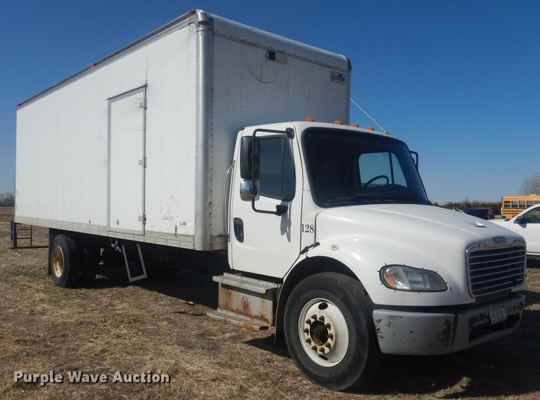 image for item DJ1303 2017 Freightliner Business Class M2 106  box truck