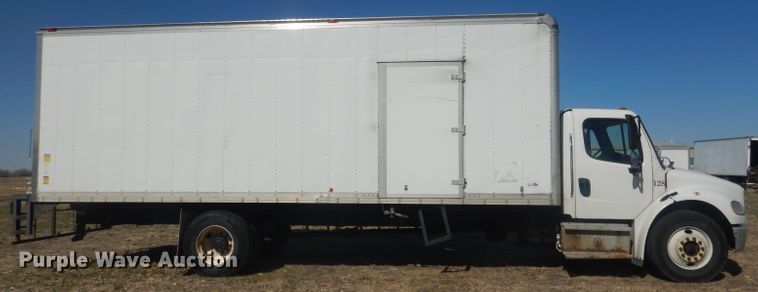 image for item DJ1303 2017 Freightliner Business Class M2 106  box truck