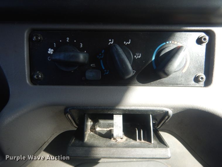 image for item DJ1303 2017 Freightliner Business Class M2 106  box truck