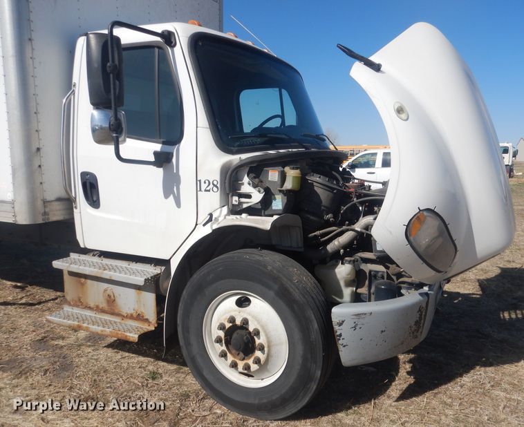 image for item DJ1303 2017 Freightliner Business Class M2 106  box truck