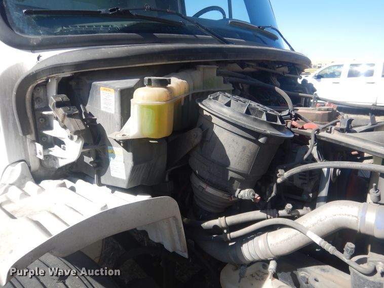 image for item DJ1303 2017 Freightliner Business Class M2 106  box truck