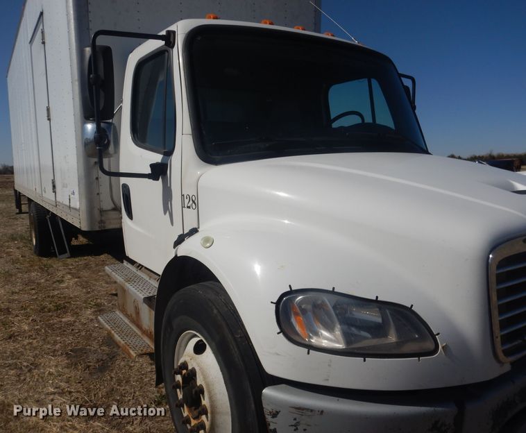 image for item DJ1303 2017 Freightliner Business Class M2 106  box truck