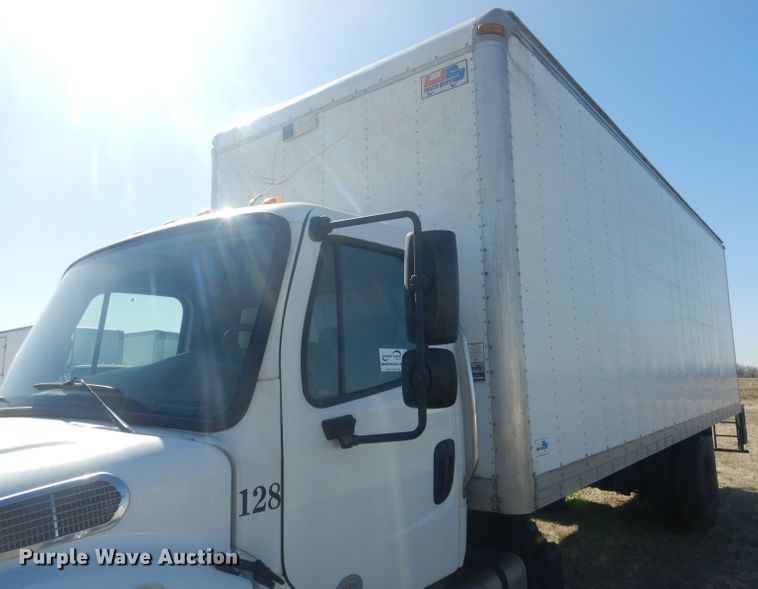 image for item DJ1303 2017 Freightliner Business Class M2 106  box truck