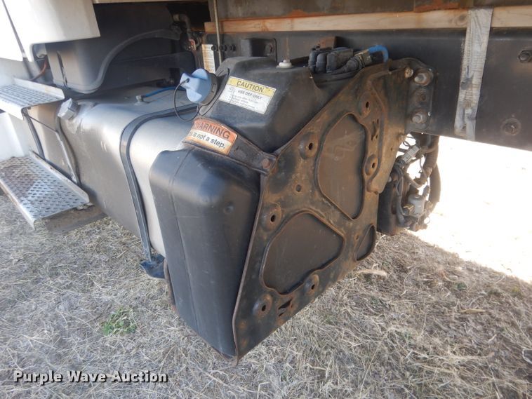 image for item DJ1303 2017 Freightliner Business Class M2 106  box truck