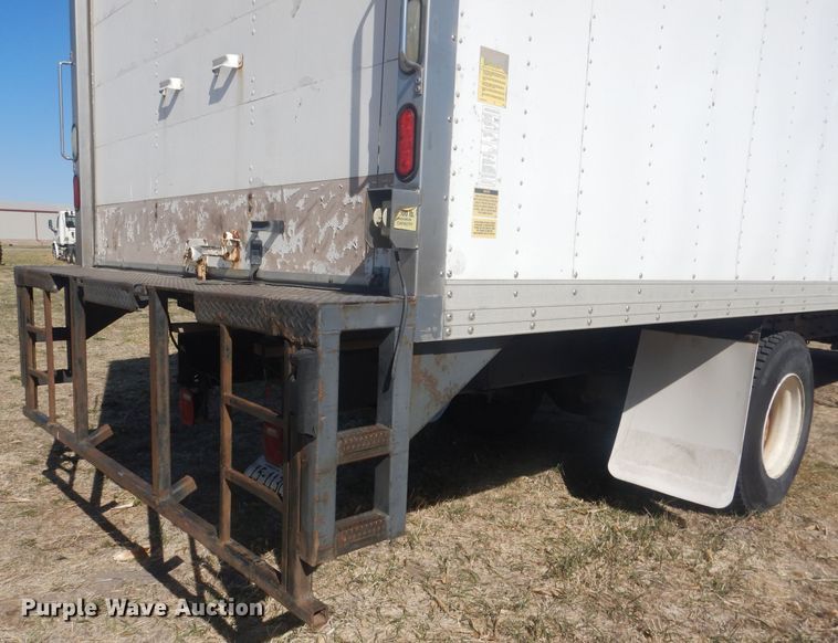 image for item DJ1303 2017 Freightliner Business Class M2 106  box truck