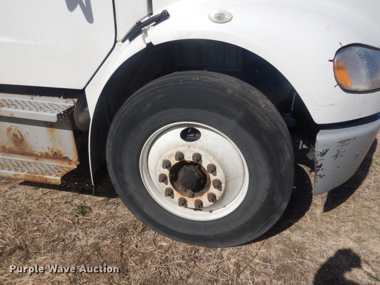 image for item DJ1303 2017 Freightliner Business Class M2 106  box truck