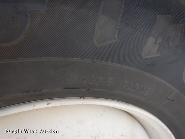 image for item DJ1303 2017 Freightliner Business Class M2 106  box truck