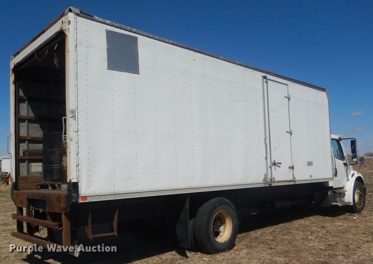 image for item DJ1305 2015 Freightliner Business Class M2 106  box truck