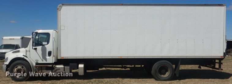image for item DJ1305 2015 Freightliner Business Class M2 106  box truck