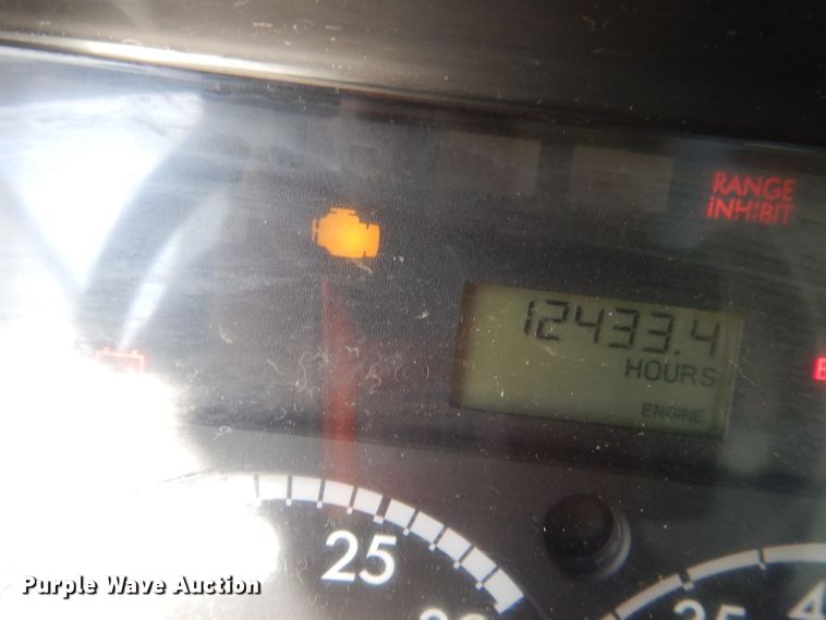 image for item DJ1305 2015 Freightliner Business Class M2 106  box truck