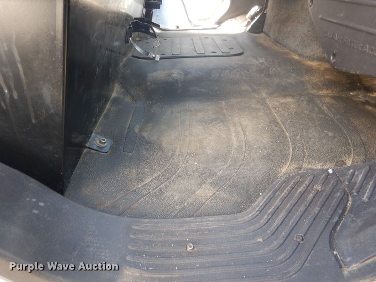 image for item DJ1305 2015 Freightliner Business Class M2 106  box truck