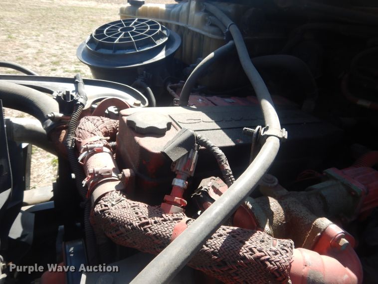 image for item DJ1305 2015 Freightliner Business Class M2 106  box truck