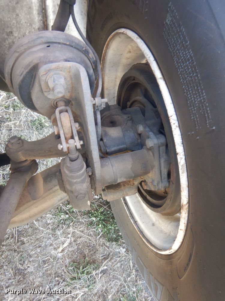 image for item DJ1305 2015 Freightliner Business Class M2 106  box truck