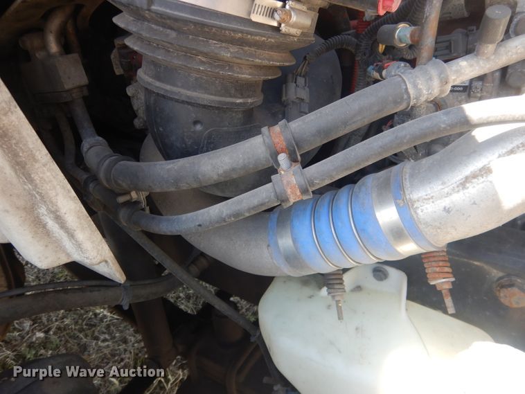 image for item DJ1305 2015 Freightliner Business Class M2 106  box truck