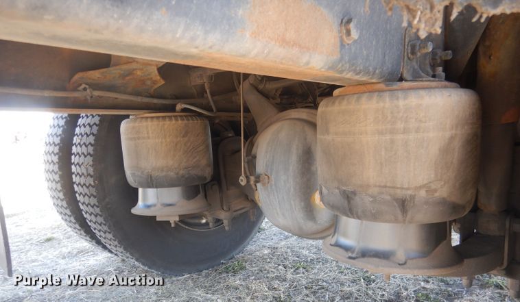 image for item DJ1305 2015 Freightliner Business Class M2 106  box truck