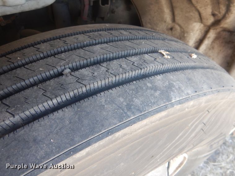 image for item DJ1305 2015 Freightliner Business Class M2 106  box truck