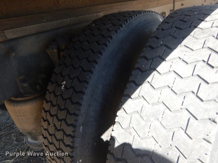 image for item DJ1305 2015 Freightliner Business Class M2 106  box truck