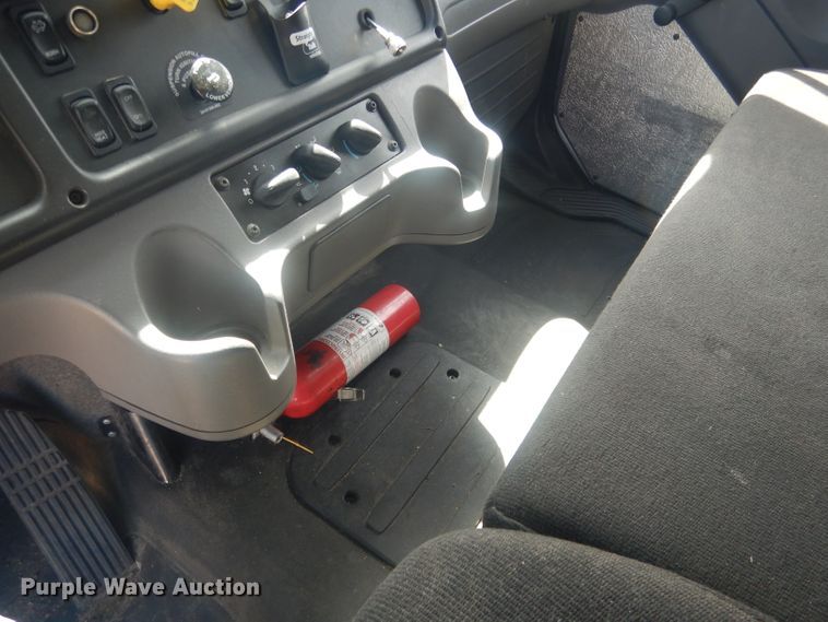 image for item DJ1312 2015 Freightliner Business class M2 box truck