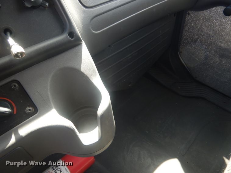 image for item DJ1312 2015 Freightliner Business class M2 box truck