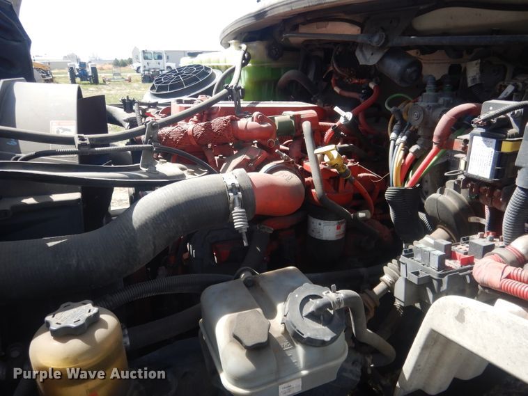 image for item DJ1312 2015 Freightliner Business class M2 box truck