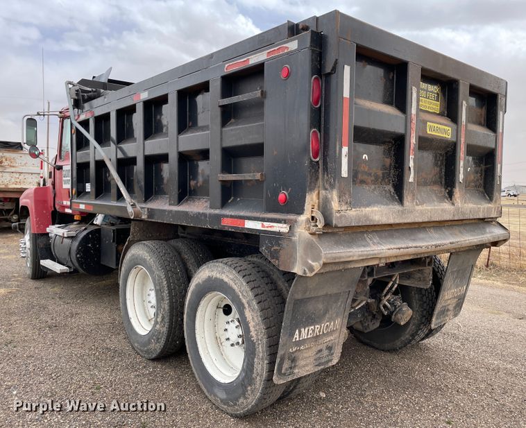 image for item DJ5083 2006 Mack CHN613  dump truck