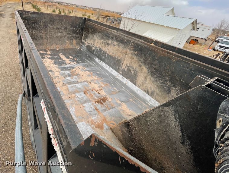 image for item DJ5083 2006 Mack CHN613  dump truck