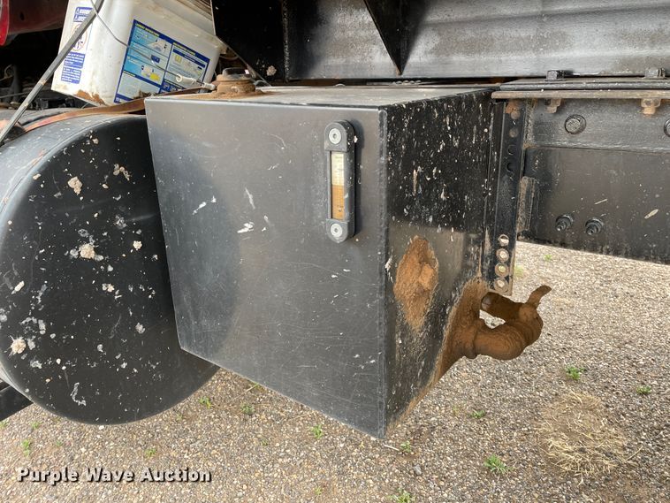 image for item DJ5083 2006 Mack CHN613  dump truck