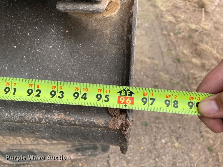 image for item DJ5083 2006 Mack CHN613  dump truck