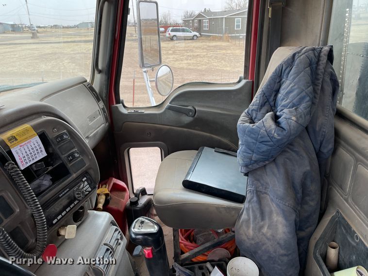 image for item DJ5083 2006 Mack CHN613  dump truck