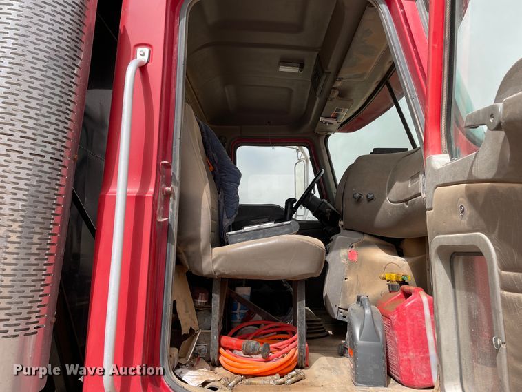 image for item DJ5083 2006 Mack CHN613  dump truck