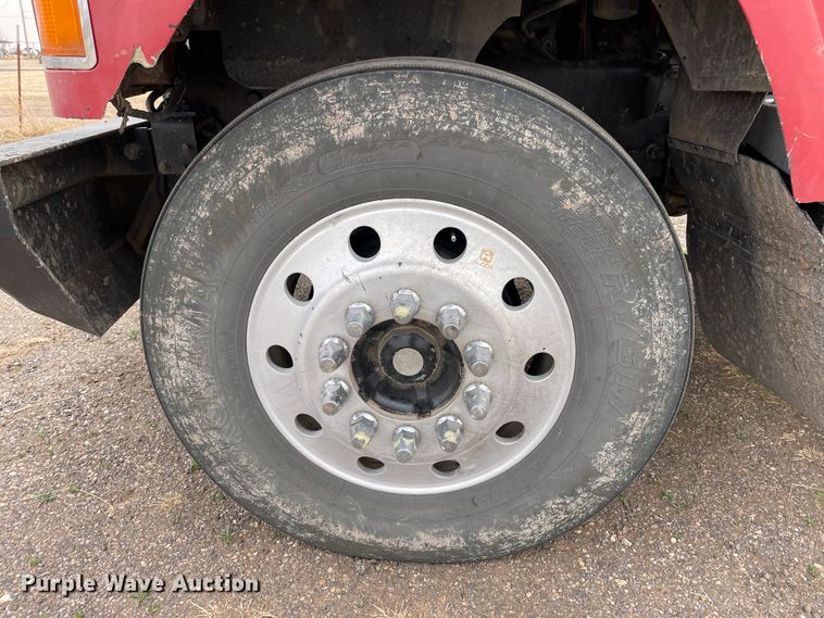 image for item DJ5083 2006 Mack CHN613  dump truck