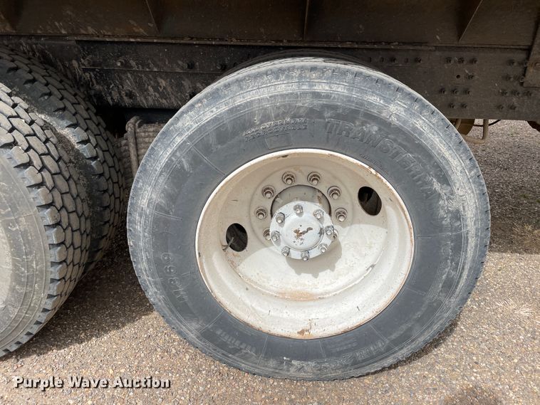 image for item DJ5083 2006 Mack CHN613  dump truck