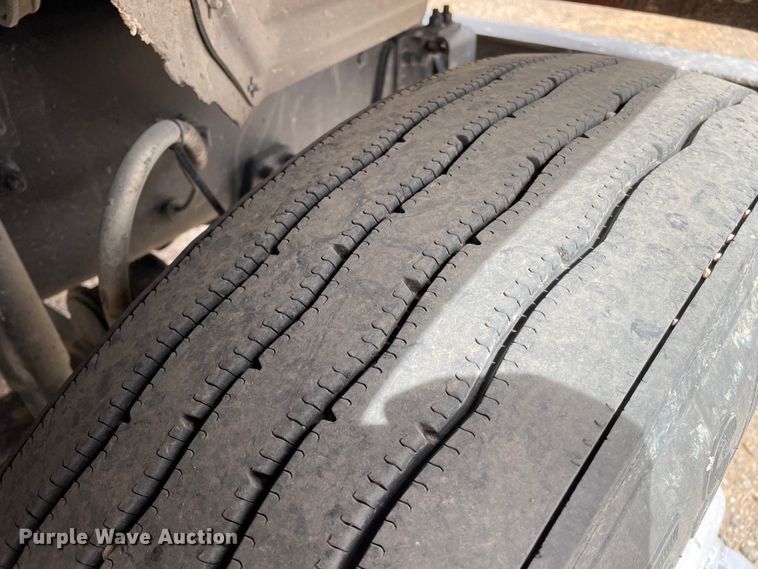 image for item DJ5083 2006 Mack CHN613  dump truck